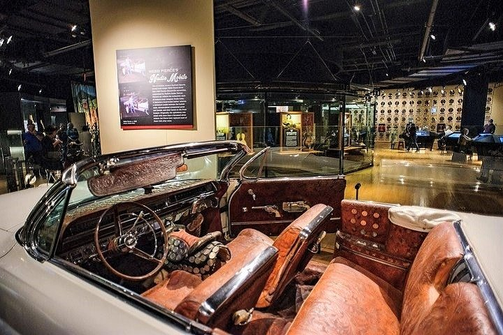 Discover Nashville City Tour with Entry to Ryman & Country Music Hall of Fame - Photo 1 of 8